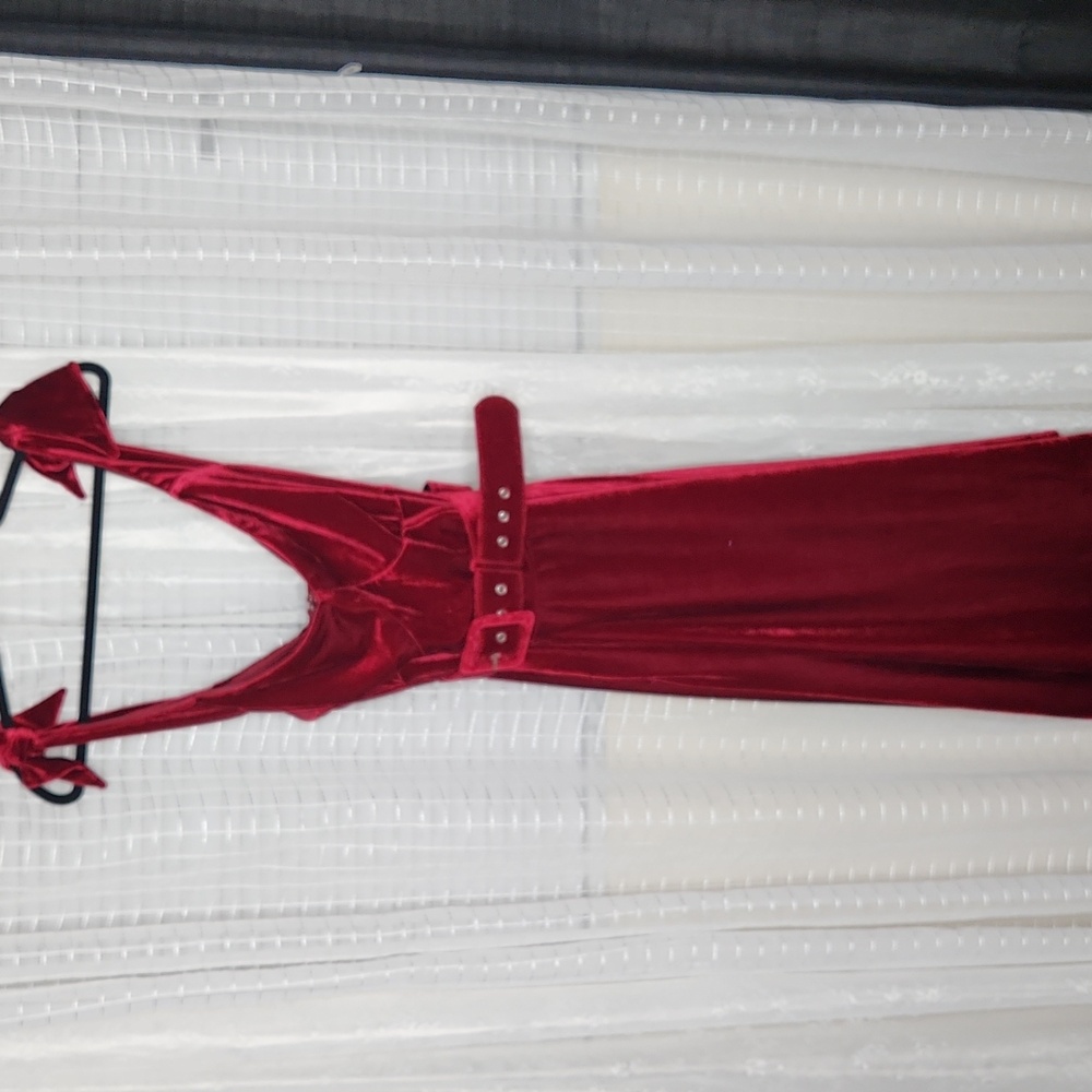 Unique Vintage - Deep Red Velvet Swing Dress, Size 1XL/16